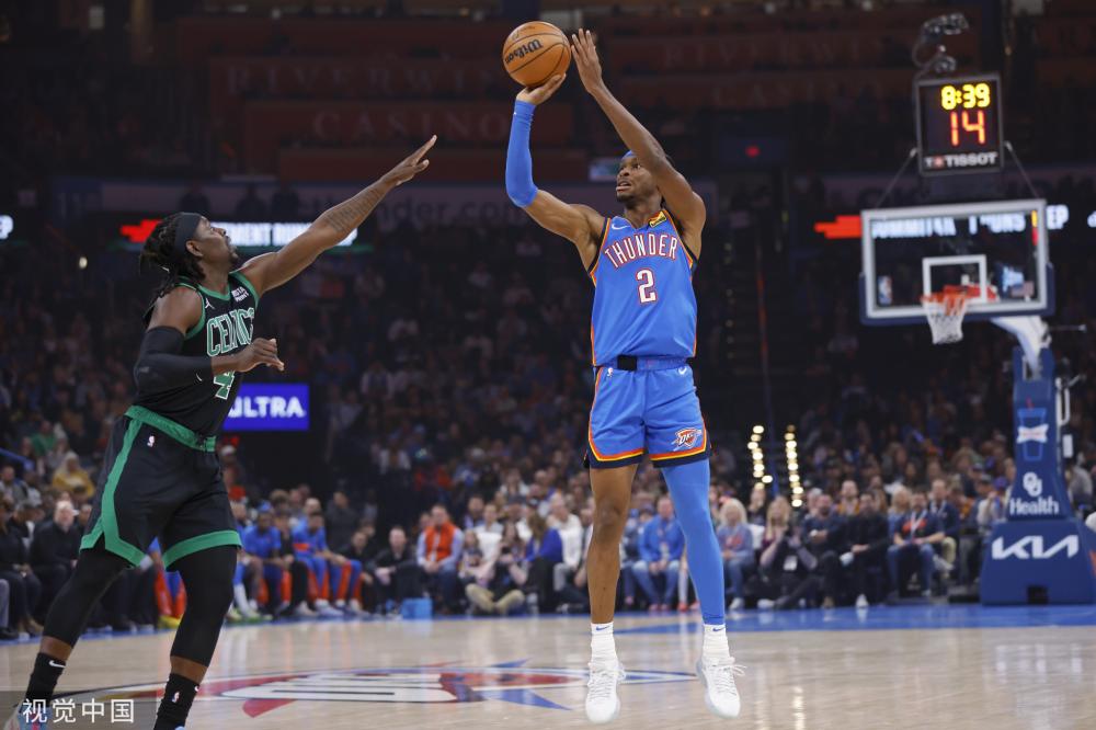 在此背景下 在此背景下