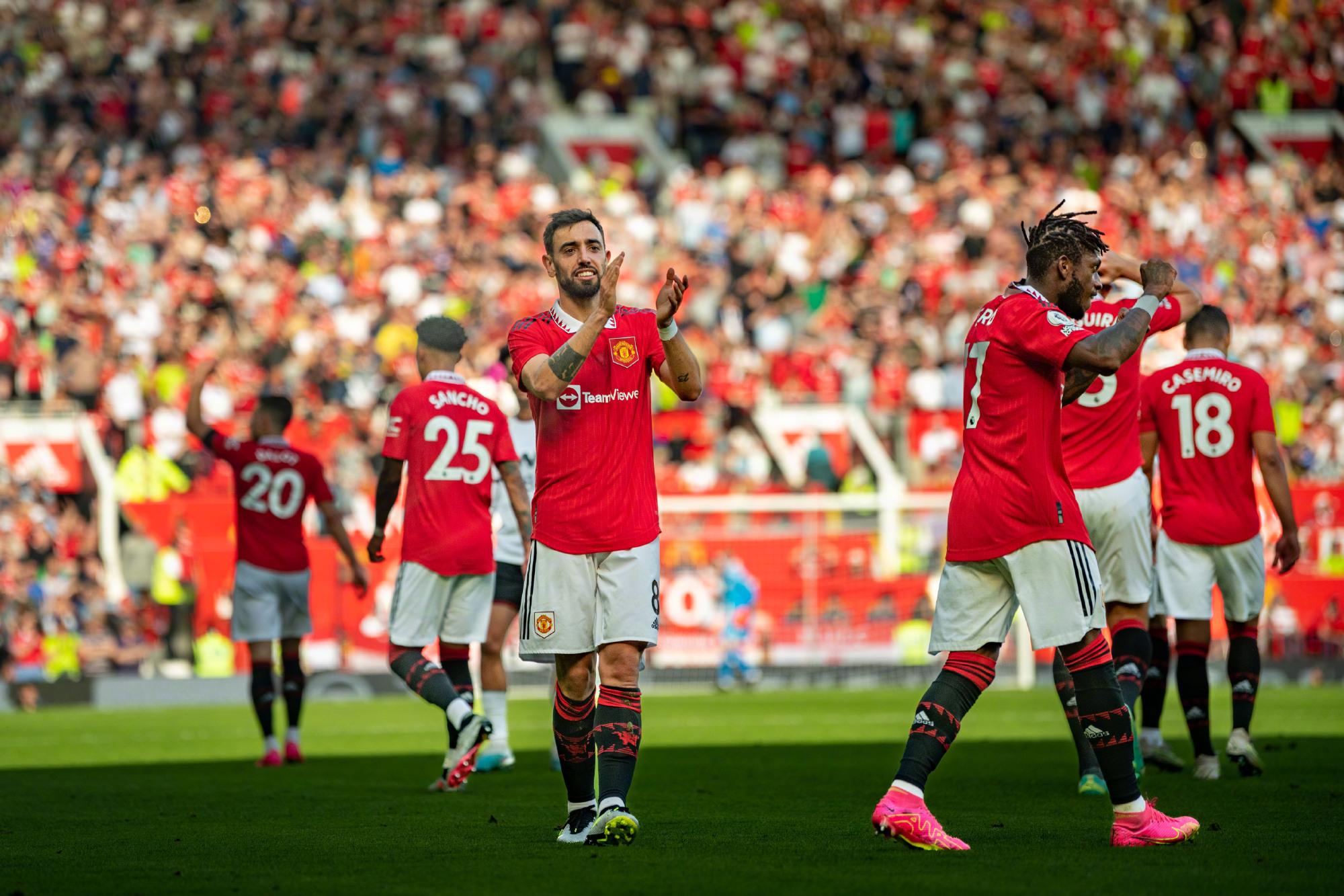 闻发布会上 闻发布会上